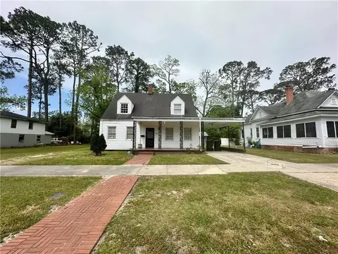623 Mcdonald St, Waycross, GA 31501
