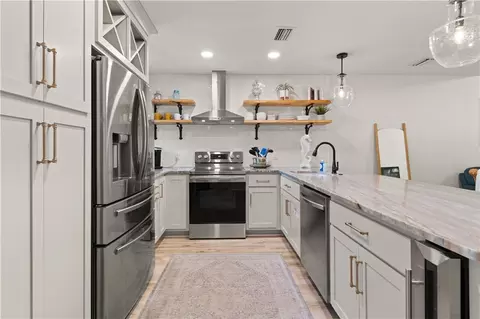 618 Harbour Oaks Dr #618, Saint Simons Island, GA 31522