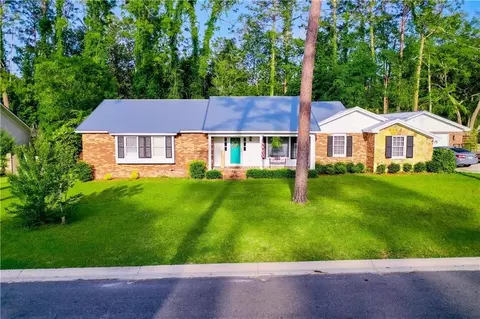 1622 Booth St, Waycross, GA 31501