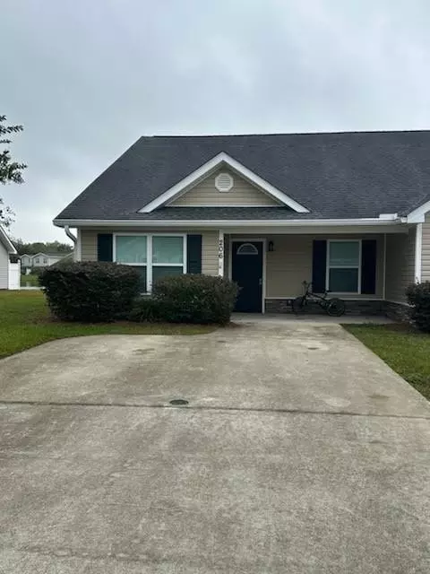 206 Joshua Cir, Brunswick, GA 31525