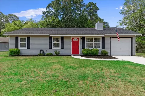 206 Muskogee Ct, Saint Marys, GA 31558