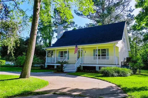 202 River Ridge Rd, Brunswick, GA 31523
