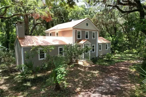 205 Reynolds St, Brunswick, GA 31520
