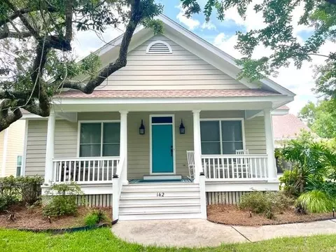 142 Harrison Pointe Dr, Saint Simons Island, GA 31522