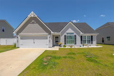 284 Chestnut Dr, Brunswick, GA 31523