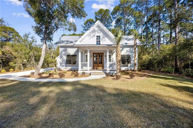 108 White Caps Way, Saint Marys, GA 31558