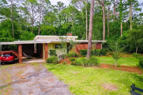 1303 Jasmine Cir, Waycross, GA 31501