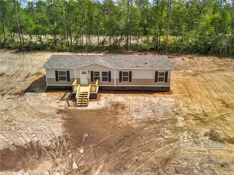 7374 Blue Lake Cir, Blackshear, GA 31516