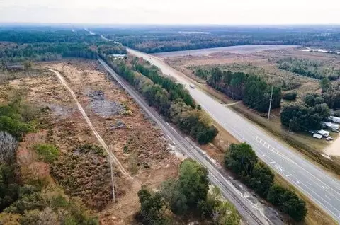 1 Tank Rd, Jesup, GA 31545