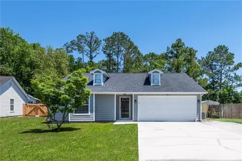 118 Lake Ashley Dr, Kingsland, GA 31548