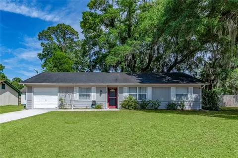 300 Pinedale Dr, Saint Marys, GA 31558
