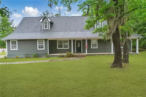 194 Retreat Pl, Woodbine, GA 31569