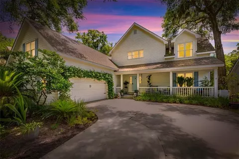 107 Newfield St, Saint Simons Island, GA 31522