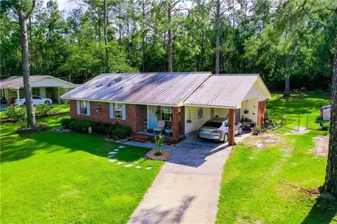 940 Azalea St, Blackshear, GA 31516