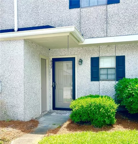 622 Brockinton Pt, Saint Simons Island, GA 31522