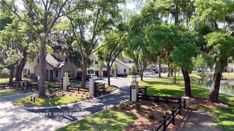 185 Fifty Oaks Ln #185, Saint Simons Island, GA 31522