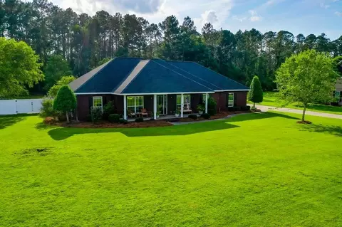 6116 Stoney Brook Dr, Blackshear, GA 31516