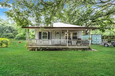 342 Chevis Rd, Savannah, GA 31419