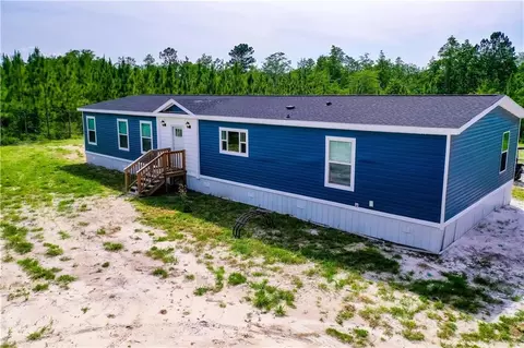 203 Johnny B St, Hoboken, GA 31542