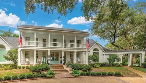 2 Orange Grove Lndg, Saint Simons Island, GA 31522