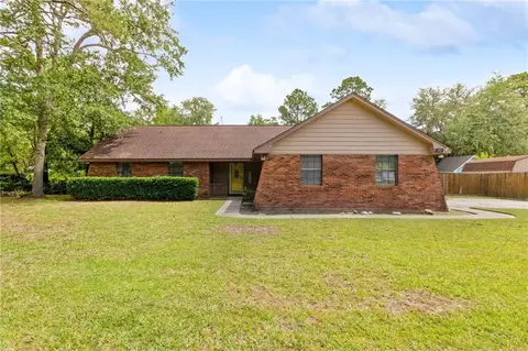 192 W Maple Ave, Kingsland, GA 31548