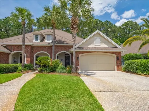 108 Fox Run Dr, Brunswick, GA 31525