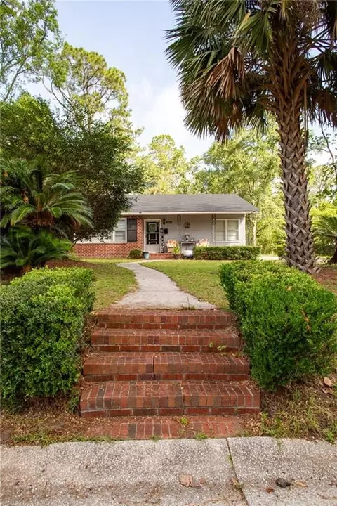 1405 Grove Ave, Waycross, GA 31501