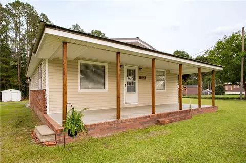 6528 Pine Forest Ln, Waycross, GA 31503