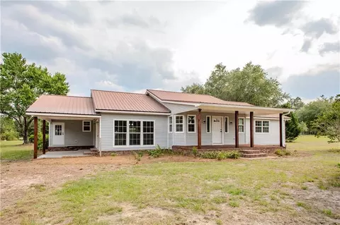 3 Dixon Ln, Blackshear, GA 31516