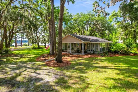 1152 Julienton Lndg NE, Townsend, GA 31331