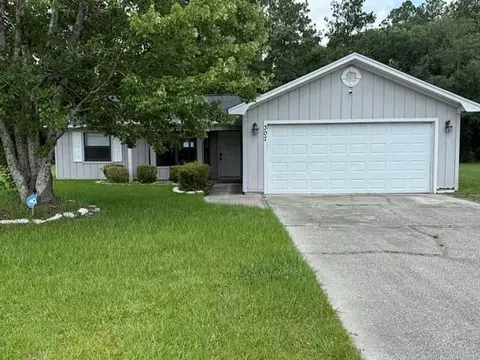 307 Carolina Ct, Saint Marys, GA 31558