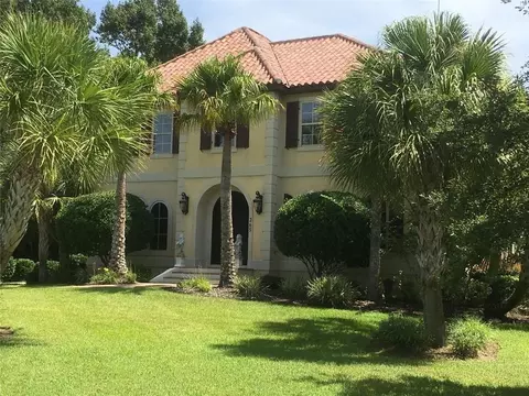 265 Harbor Pointe Dr, Brunswick, GA 31523