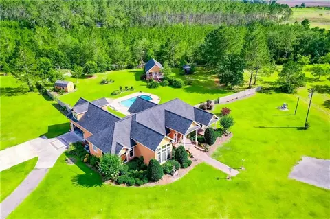 4949 Trudie Rd, Blackshear, GA 31516