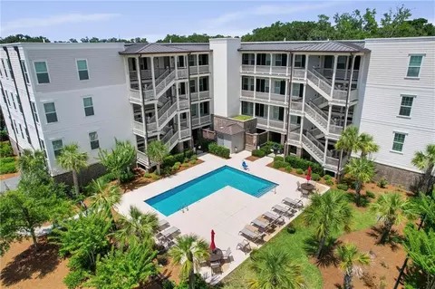 105 Gascoigne Ave #204, Saint Simons Island, GA 31522