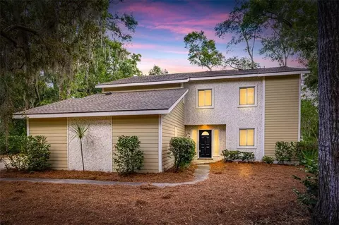 105 N Windward Dr, Saint Simons Island, GA 31522