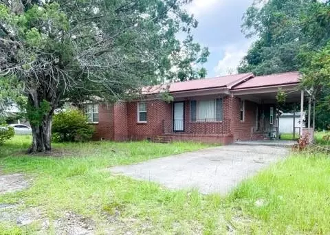 216 E 8th St, Alma, GA 31510