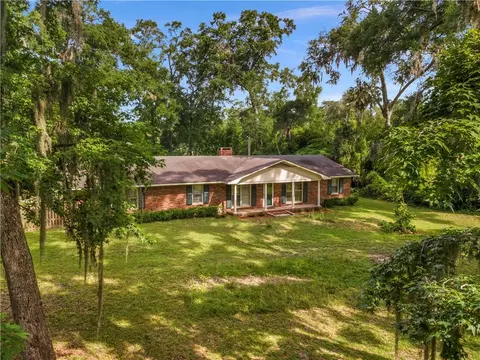 157 Comanche Rd, Brunswick, GA 31525