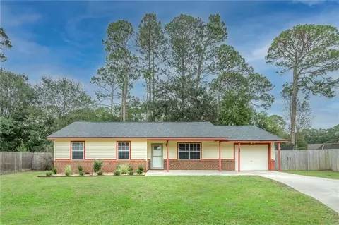 111 Snug Hbr, Saint Marys, GA 31558