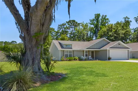 368 Pecan Pointe Dr, Brunswick, GA 31525