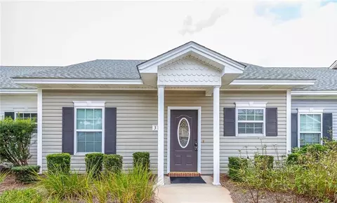 310 Moss Creek Ln, Brunswick, GA 31520