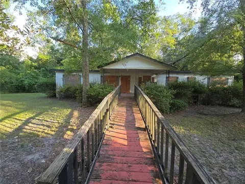 300 E Hamilton Ave, Waycross, GA 31501