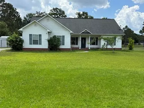 1157 Redfish Dr SE, Darien, GA 31305