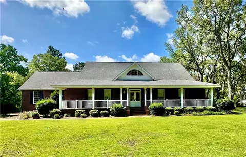 1457 N River Oaks Dr, Blackshear, GA 31516