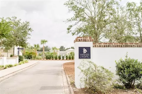 305 Mariners Cir, Saint Simons Island, GA 31522