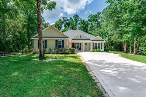 427 Lighthouse Cir, Woodbine, GA 31569