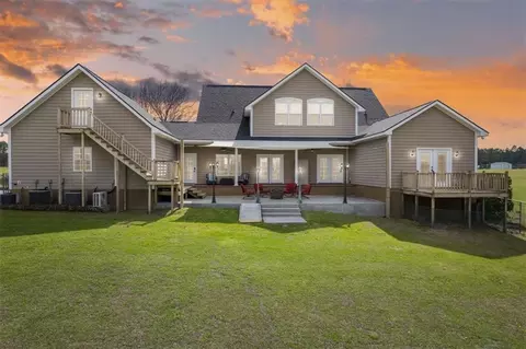 5790 Wooddell Dr, Waycross, GA 31501