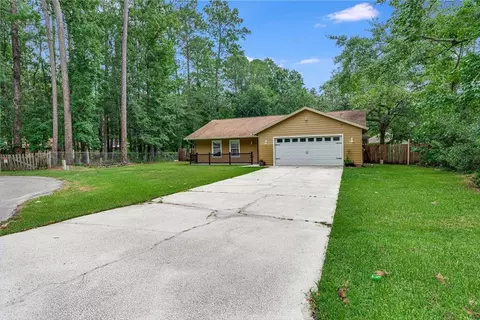 102 Creekwood Ln, Kingsland, GA 31548