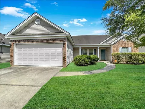 183 Cherry Laural Ln, Savannah, GA 31419