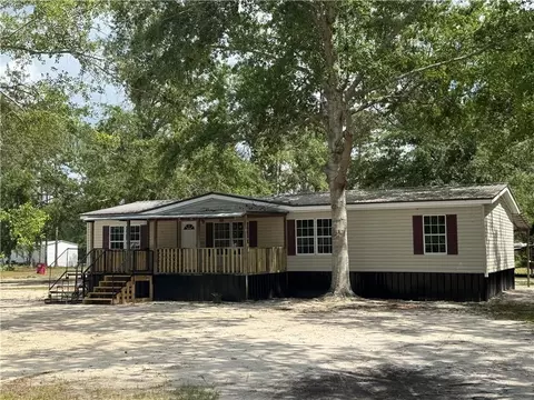 385 Moonshadow Rd, Homerville, GA 31634