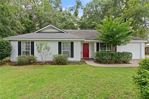 220 Camden Dr, Brunswick, GA 31523